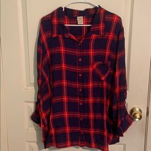 3/4 sleeve button up shirt
